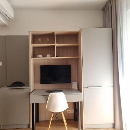 Aparthotel In Warsaw Very Close To The City Center, Free Underground Parking, Wifi, Air Conditioning, Balcony Eksteriør billede